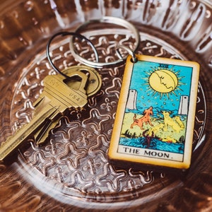 The Moon Tarot Card Keychain Mindfulness The Moon Gift Meditation Gift Tarot Card The Moon Gift Wood Keychain Spiritual Gift