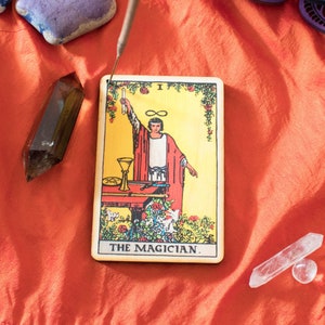 Tarot Cards Magician Incense Holder Wood Incense Burner Magician Tarot Mindfulness Gift Magician Incense Stick Ash Catcher
