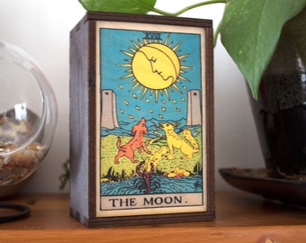 Tarot Cards Box The Moon Stash Box The Moon Tarot Treasure Box Tarot The Moon Mindfulness Gift The Moon Spiritual Gift Wood Keepsake Box