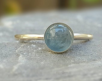 Anillo de indicolita, anillo de turmalina azul, anillo de turmalina, turmalina azul, indicolita, joyería de turmalina, piedra de nacimiento de octubre, rebanada de turmalina