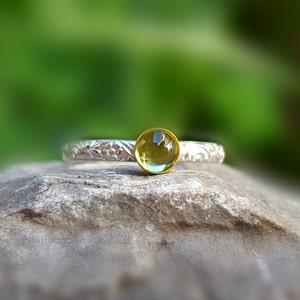 Green peridot ring, Peridot stacking ring ,August birthstone jewelry, August birthstone ring image 2