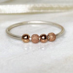 Anillo de ansiedad, Anillo giratorio para mujer, Anillo giratorio de metal, Anillo fidget, Joyería Fidget para aliviar la ansiedad, Salud mental, Anillo de cuentas giratorias