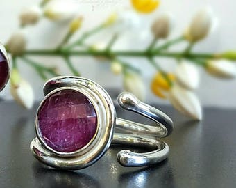 Zilveren Ruby Ring, Ruby verlovingsring, Ruby Promise Ring, Red Ruby Ring, Alternatieve verlovingsring, Ruby Solitaire Ring, juli Birthstone