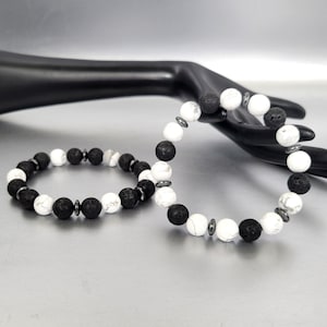 Men&#39;s bracelet, energy bracelet, Howlite bracelet, hematite lava stone, stretchy bracelet, Black and white, Unisex bracelet, gift idea