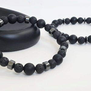 Men's energy bracelet, Matt Onyx bracelet, hematite lava stone beaded bracelet, stretchy bracelet, Black stone bracelet, Unisex bracelet