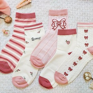Tied With a Bow Crew Socks