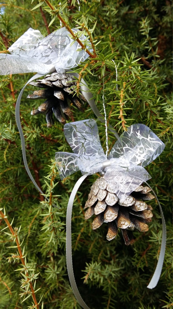 12 Pieces Christmas Tree Pine Cones Ornaments Pine Cones with Bell