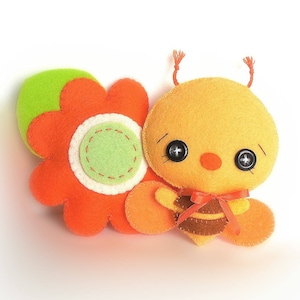 Bumble Bee PDF sewing pattern-Bee toy-DIY-Nursery decor-Felt toy pattern-Instant download-Bee ornament-Baby&#39;s mobile toy-Felt Insects-Plushy