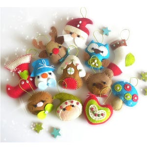 ORNAMENTS PATTERNS Set mit zwölf Mini-Weihnachtsverzierungsmustern, Filzornamentmuster