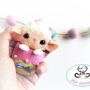Hatching Lamb PDF sewing pattern-DIY Project-Easter toy-Easter eggs-Instant download