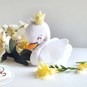 Little Swan PDF Sewing Pattern, DIY Felt swan, toy pattern, Cute baby swan, Nursery Decor-Baby&#39;s mobile toy