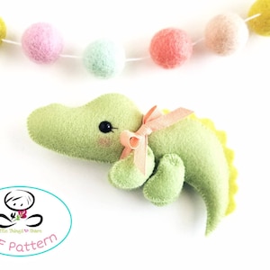 Baby Crocodile PDF sewing pattern-DIY-aligator toy pattern-Australian animals-Nursery decor-Instant download-Baby&#39;s mobile toy-Felt animals