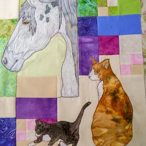PDF pattern Farmyard Rainbow Block 3  Horse and kittens (Free motion embroidery, raw edge applique, quilt)