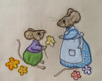 Printed pattern Flowers for mother mouse (Free motion embroidery, raw edge applique, quilt)