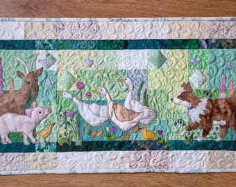 Printed Pattern set for 'all in a row' quilt raw edge applique tutorial free motion farm embroidery