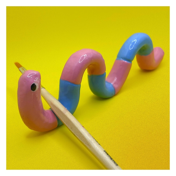 the resting worm | holder for pens, pencils, brushes, utensils, tools | handmade ceramic | cute decor | funny decor | artist accessories