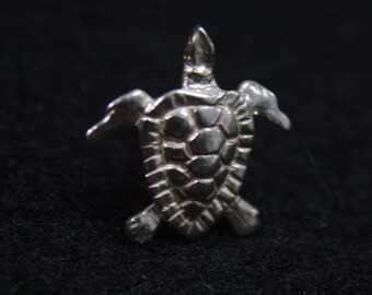Sea Turtle Stud Earrings - Sterling Silver