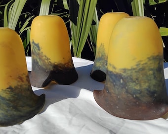 4 vorhanden. Wunderschöner DAUM-Stil Glas Tulpen-Lichtschirm Vintage, französische Pendelleuchte Hängeleuchte Paste de Verre, Jugendstil.