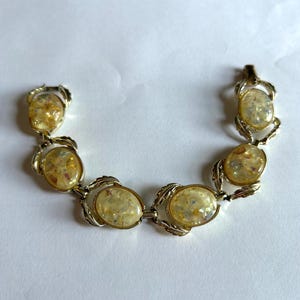 CORO Signed CONFETTI yellow Lucite Costume bracelet