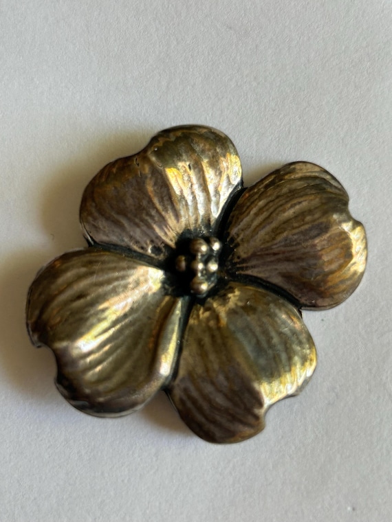 STERLING SILVER signed H&H Dogwood flower pin brooch