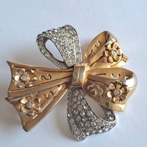 Rare REINAD Signed PAVE rhinestone Gold silver Bow brooch