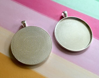 38mm Round Pendant Tray, bezel tray, DIY Pendant and Keychain, DIY photo jewelry, bezel pendant tray, large, silver tone pendant blank, xl