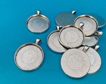 Bandeja redonda para colgante de 30 mm, plata antigua, bandeja con bisel, colgante y llavero DIY, joyería fotográfica DIY, bandeja para colgante con bisel, acabado en plata tibetana