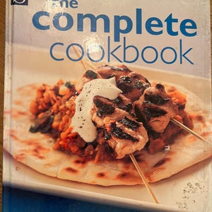 完全な料理本 - W.H. スミス出版 - 2004