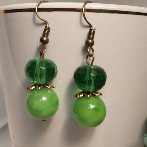Emerald Green Crystal Earrings, Emerald Green Earrings, Lime Green Earrings, Crystal Earrings, Bridal, Wedding, Evening, Formal Earrings