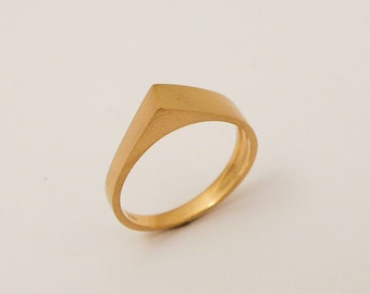 Unique Geometric Ring made of 14K / 18K Yellow, White,Rose Gold, Modern Statement Ring for Men and Women, Solid Gold Wide Triangle Ring
