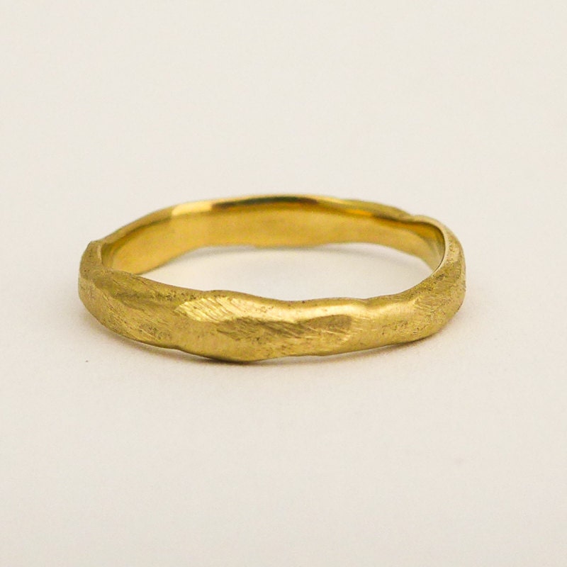 Hammered Wedding Band Natural Wedding Band for Men and Women 18K