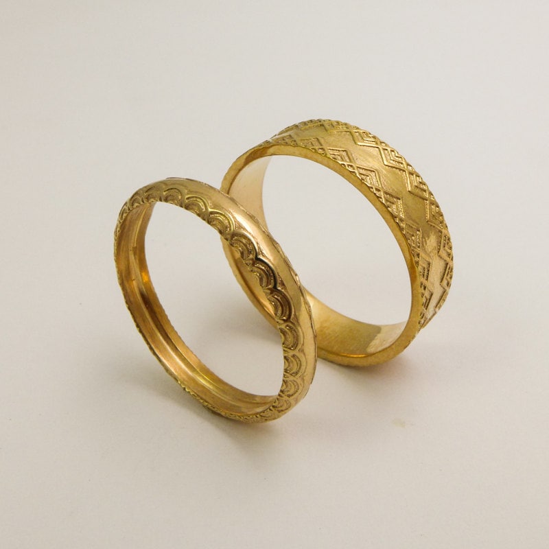 Gold wedding band sets outlet