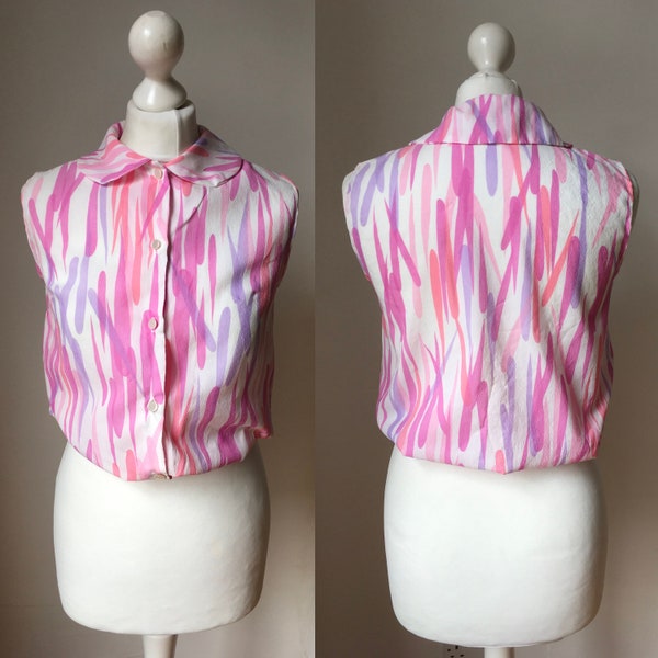 Vintage 1960s 'Nahas of Texas' Barbie pink and white abstract patterned crepe sleeveless blouse shirt top with Peter Pan collar - Bust 35