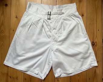 Vintage 1940s 1950s WW2 mens Royal Navy white cotton high waist wide leg shorts w/ adjustable double buckle waist 30" - 34”