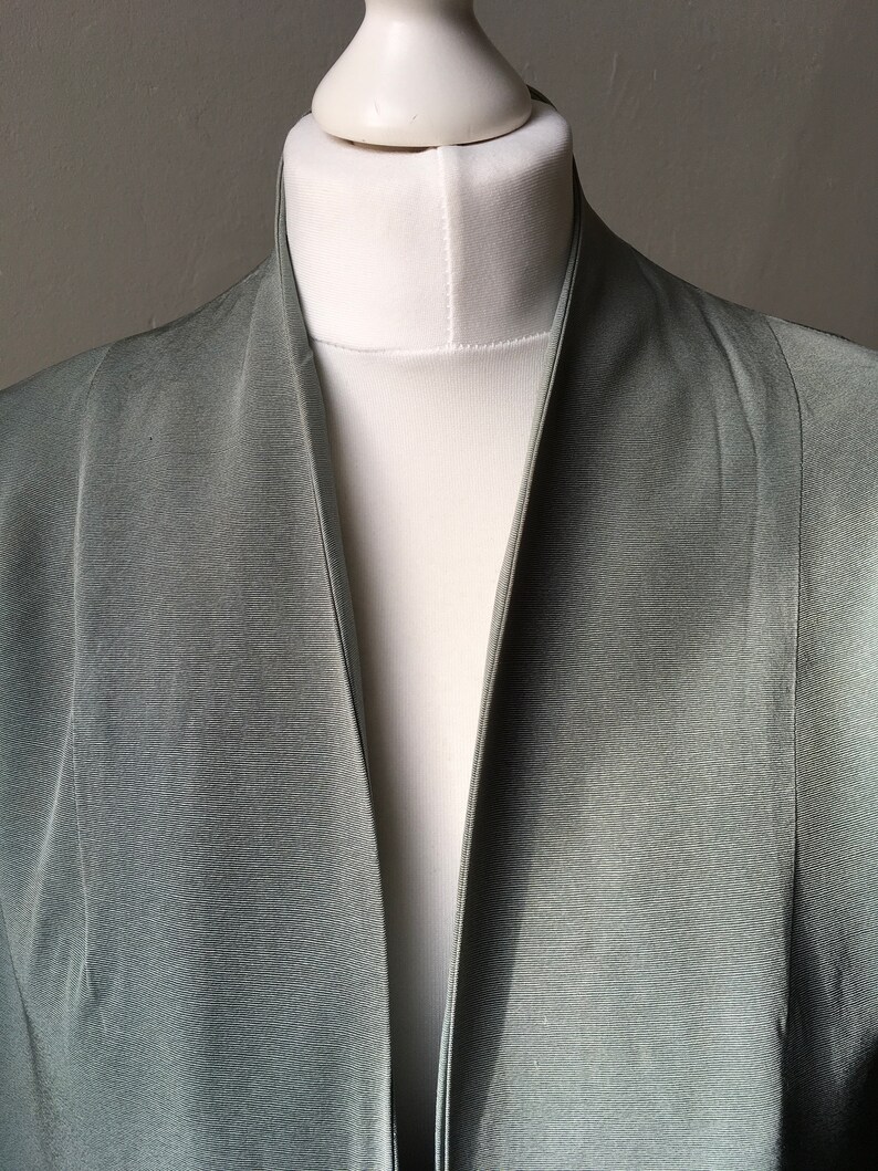 Vintage late 1940s early 1950s Wayne Smith cadet grey blue satin grosgrain edge to edge open fronted swing jacket short coat