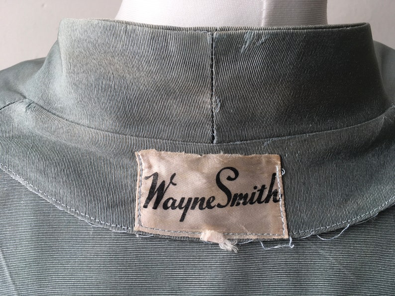 Vintage late 1940s early 1950s Wayne Smith cadet grey blue satin grosgrain edge to edge open fronted swing jacket short coat