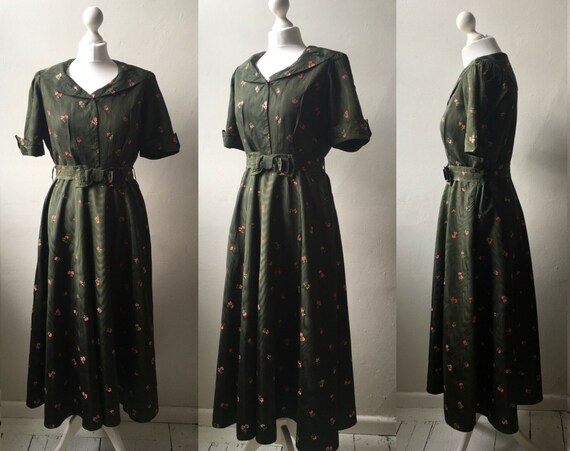 Vintage 1950s dark green black moire taffeta pink