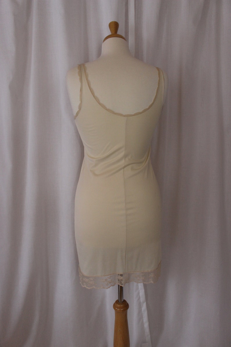 VTG 60s Henson Kickernick Nude Beige Lace Bodice Slip Full Slip Size 32 Vintage Lingerie