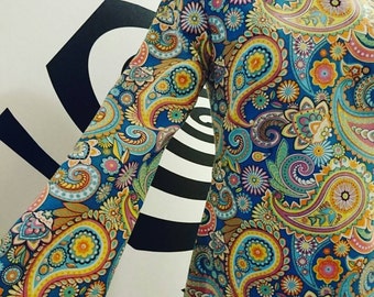 Paisley patterned late sixties inspired nehru collar dress with flared sleeve.