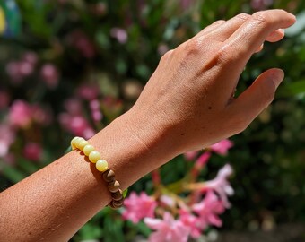 BALI bracelet | yellow jade beads and phoebe wood