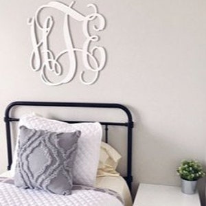 FREE SHIPPING Unpainted Dorm Room Monogram Dorm Room Decor Graduation Gift Dorm Room Art College Student Gift Wall Hanging afbeelding 9