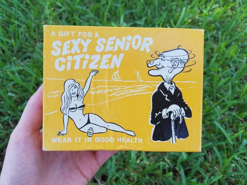 Gift For Senior Citizen Man - 12 Awesome Gifts For Seniors In Nursing Homes | Elder Care ... : These elders are in good health and also have a formidable financial.