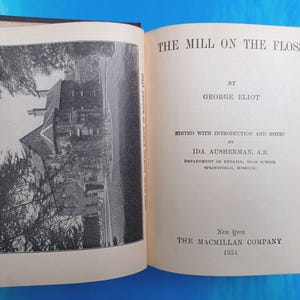 Macmillan Pocket Classics The Mill on the Floss by George Eliot 1930s vintage book ideal travel size copy, Victorian novel by Mary Ann Evans