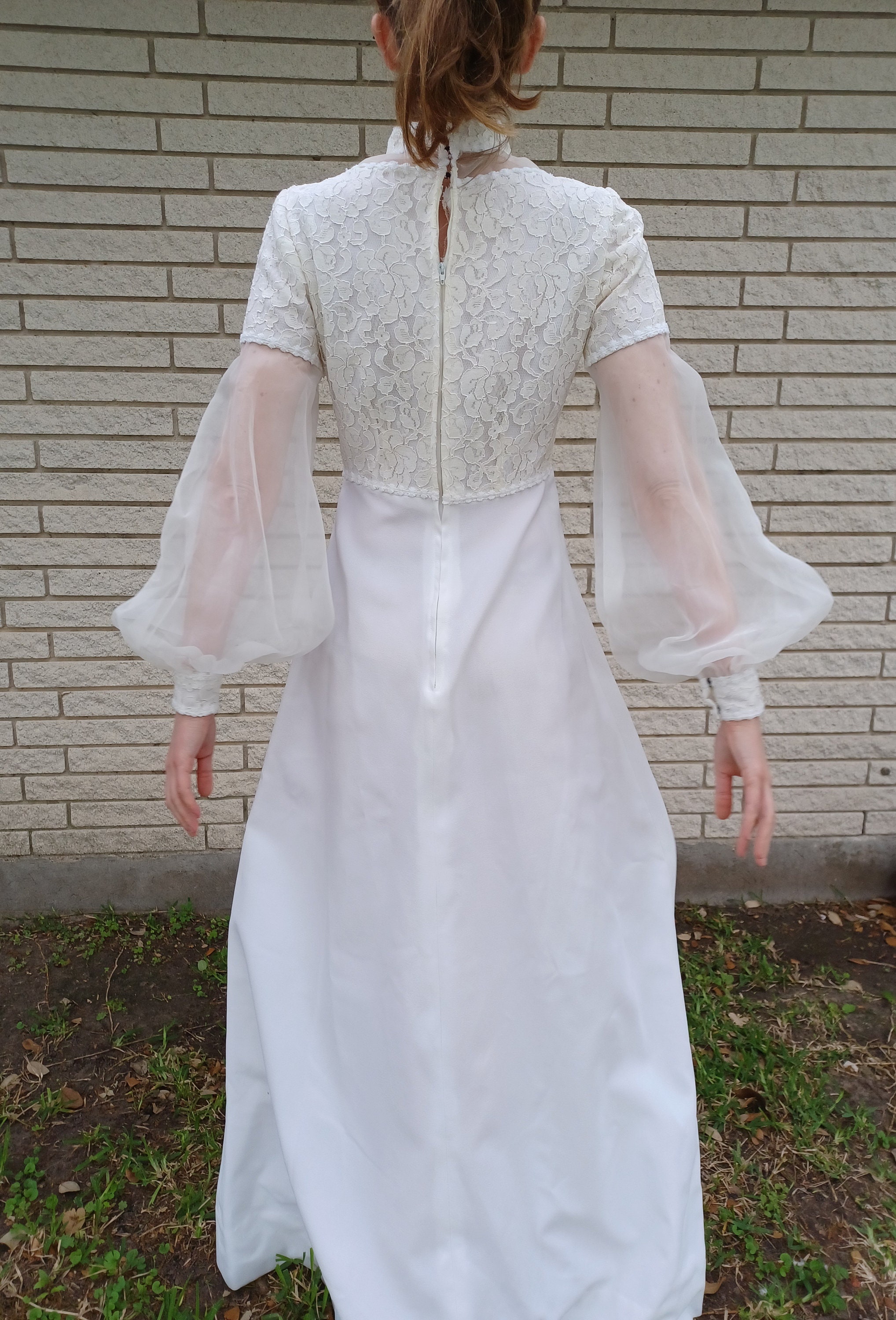 green emerald velvet dress Chic Chiffon A-Line Sweetheart Long Sleeves Empire Wedding Dress –  Movousdress