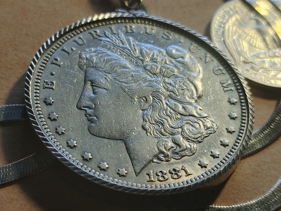 モルガン銀貨ペンダント　1881年 1881年モルガン銀貨ペンダント：未流通フィラデルフィアコイン