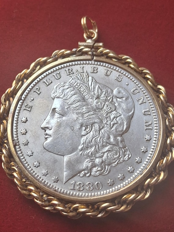 1880年代 モルガン銀貨ペンダント：金張りチェーン、アメリカーナ