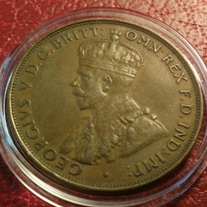 STRONG Example AU+ 1931 Australia Penny, 8 Pearls NICE Center Diamond With Holder (e)