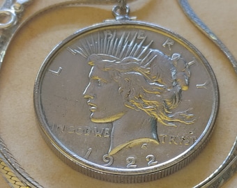 Genuine US Silver Peace Dollar Americana necklace, 1922 Statue of Liberty design, eagle reverse w  COA & Gift Box