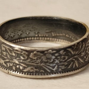 Anel de moeda de helvetia franco suíço de prata, design de aglomerado de folhas de carvalho antigo natural, tamanho para caber. Aproximadamente 8 mm e 8 gramas de prata .835.