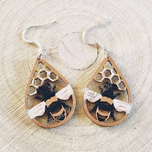 Boucles d’oreilles en bois peintes à la main, boucles d’oreilles pendantes en nid d’abeille, boucles d’oreilles originales légères faites à la main, bijoux, amoureux de la nature,